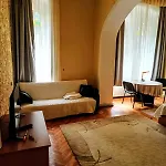 Aki Aparthotel 3*