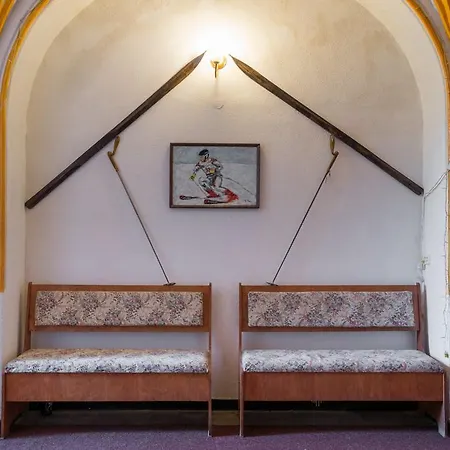 Hotel apartamentowy Aki 3*