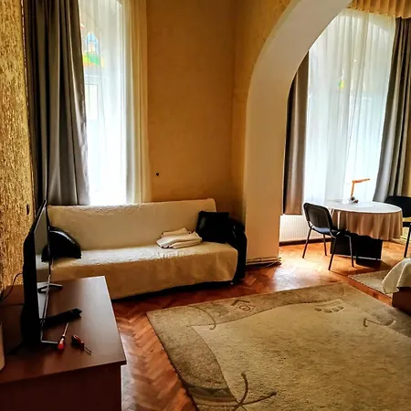Aki Aparthotel 3*