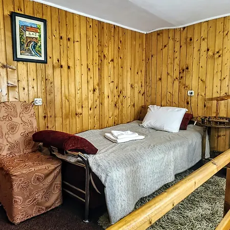 Aparthotel Aki
